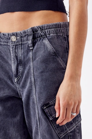 BDG Urban Outfitters Loose fit Cargo Jeans in Blue