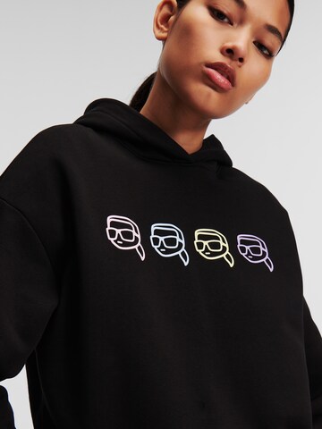 Felpa 'Ikonik' di Karl Lagerfeld in nero