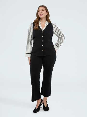 Fiorella Rubino Flared Pants in Black