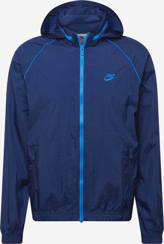 Veste fonctionnelle Nike Sportswear en bleu : devant