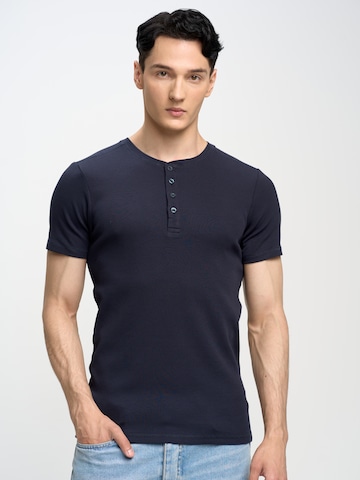 BIG STAR Shirt 'Basicag' in Blue: front