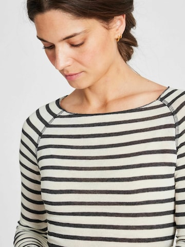 Gai+Lisva Neulepaita 'Amalie' värissä beige
