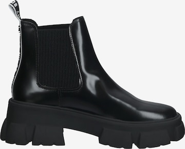 STEVE MADDEN Chelsea Boots in Black