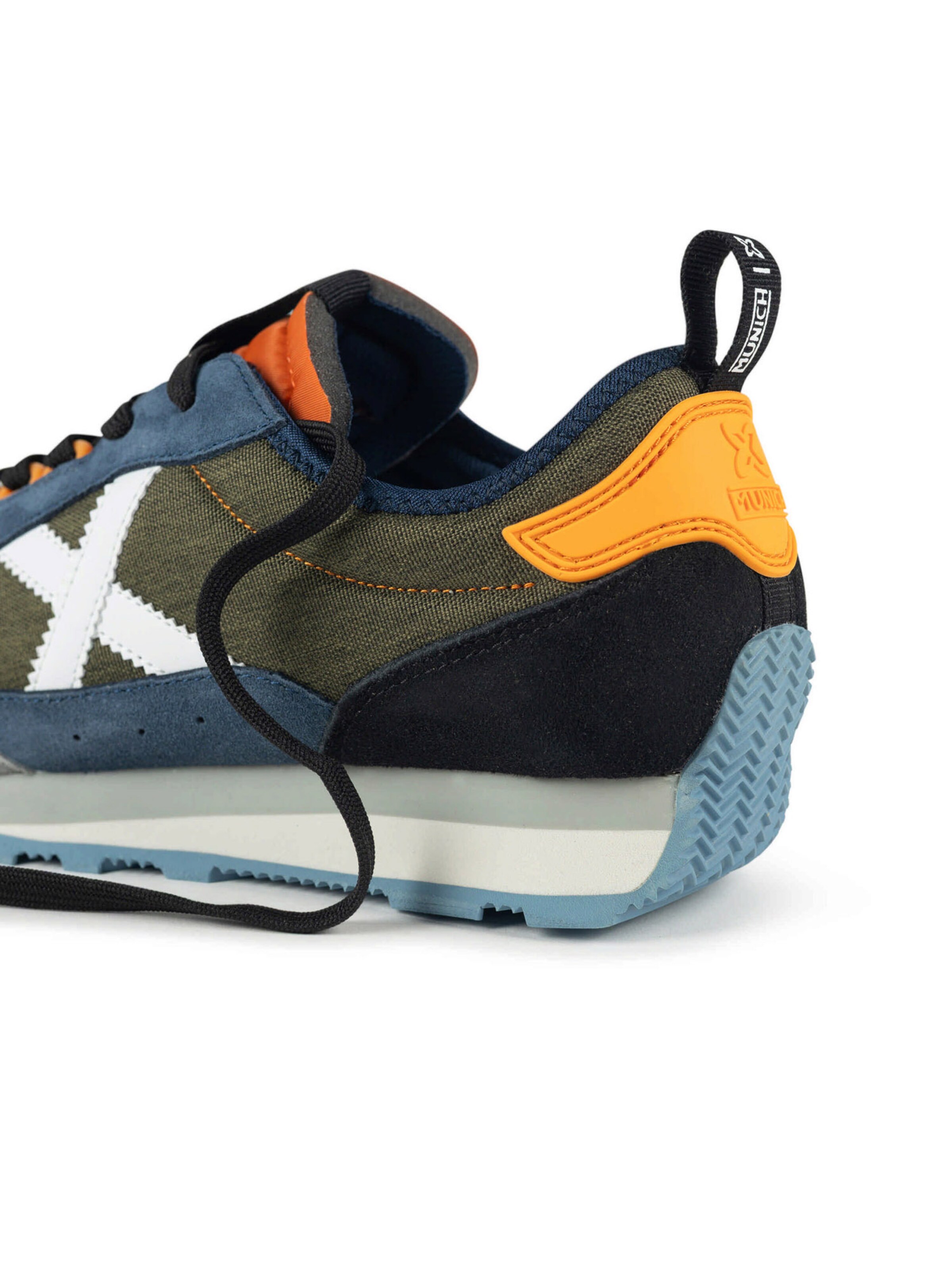 MUNICH Platform trainers 'Um' in Blue