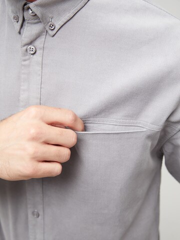 ABOUT YOU x Kevin Trapp Regular fit Button Up Shirt 'Jonte' in Grey