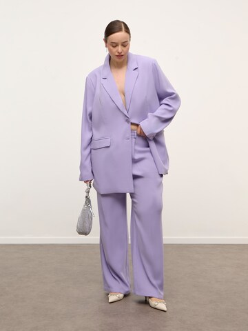 Wide leg Pantaloni con piega frontale 'Francesca' di CITA MAASS in lilla