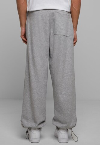 Loosefit Pantalon Urban Classics en gris