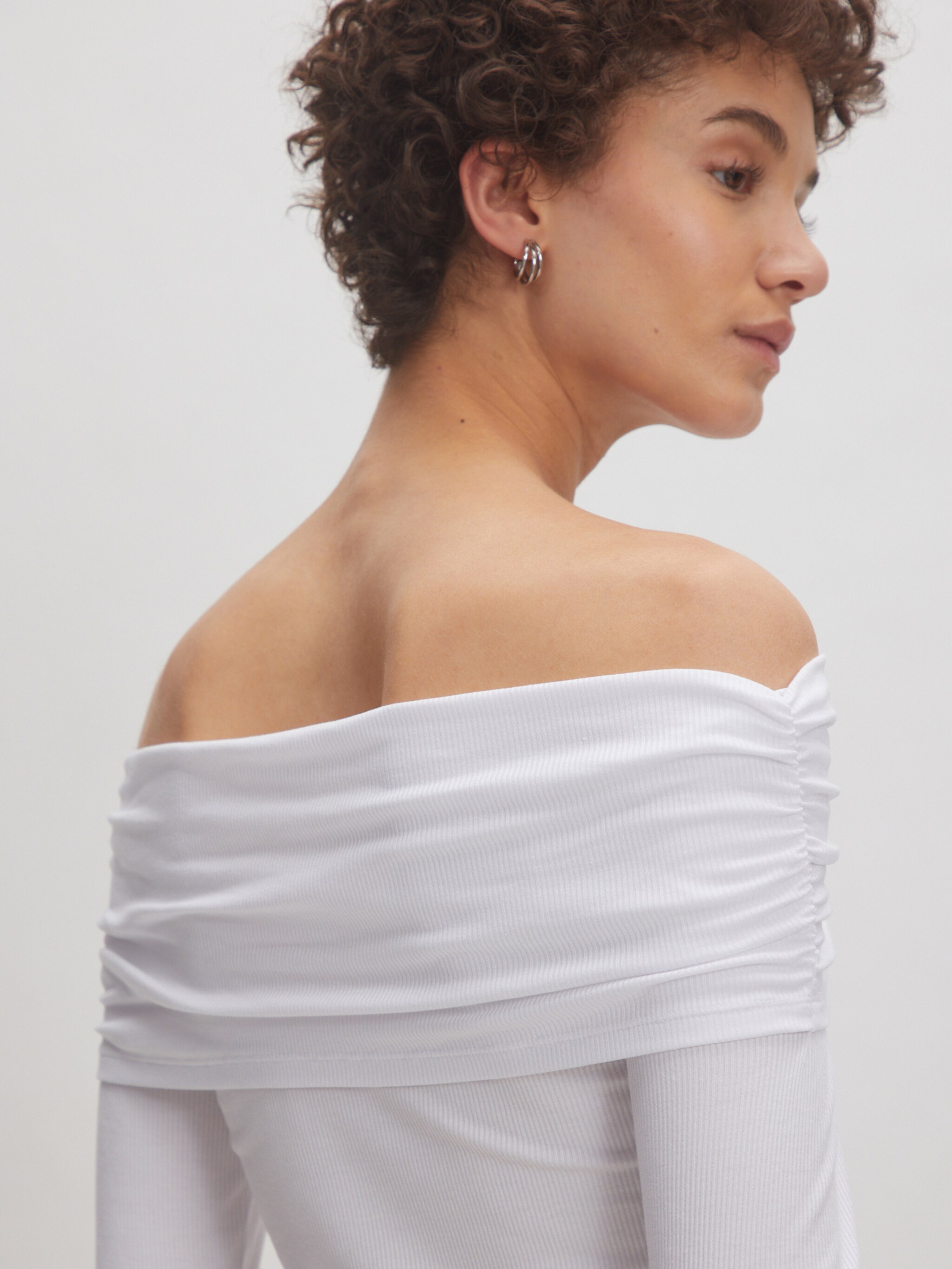 EDITED Producten Shirt 'Manja' Wit