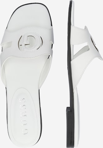 GUESS - Sapato aberto 'Ciella' em branco