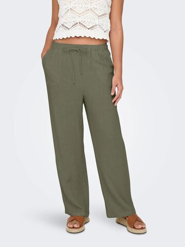 regular Pantaloni di ONLY in verde: frontale