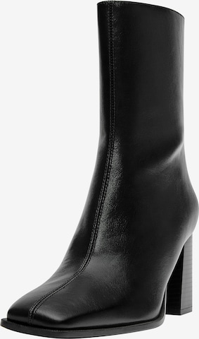 Pull&BearČizmice - crna boja: prednji dio