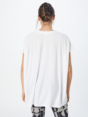 T-shirt River Island en blanc