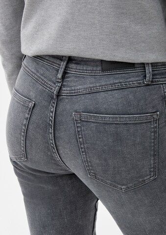 s.Oliver - Slimfit Vaquero 'Betsy' en gris