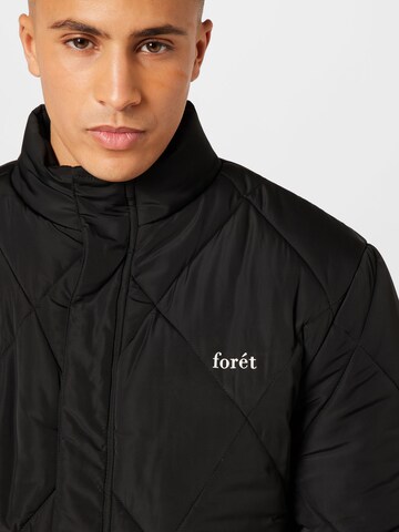 Veste mi-saison 'PAMPA' forét en noir