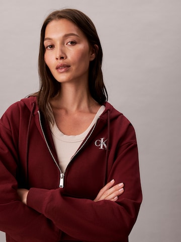 Giacca di felpa di Calvin Klein Jeans in rosso