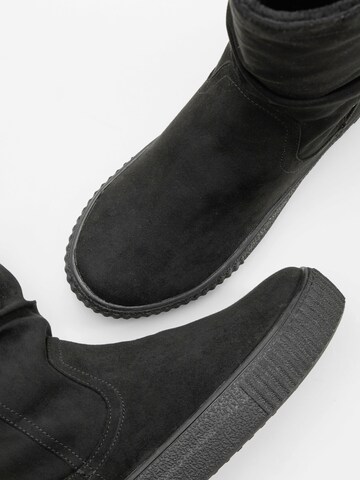 bonprix Stiefel in Schwarz