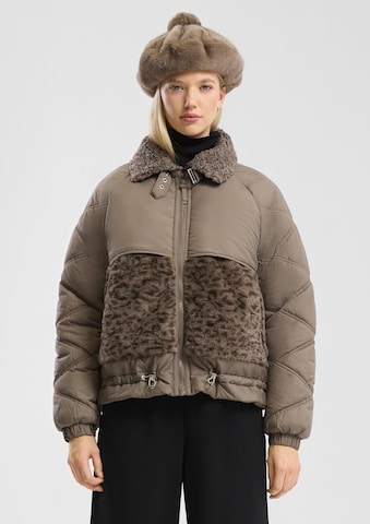 QS Winterjacke in Braun: Vorderseite