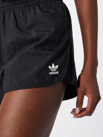 ADIDAS ORIGINALS Regular Broek 'Classics' in Zwart