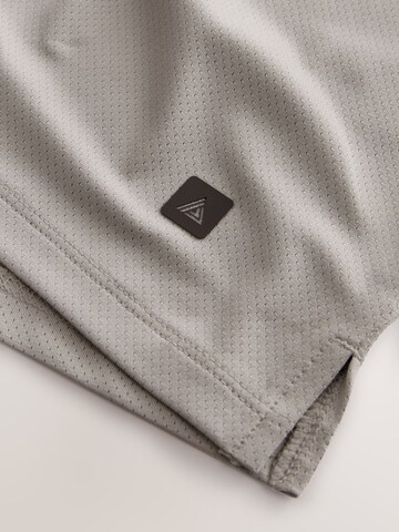 Next Functioneel shirt in Beige