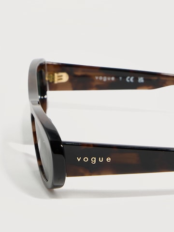 VOGUE Eyewear Слънчеви очила '0VO5695SU' в кафяво