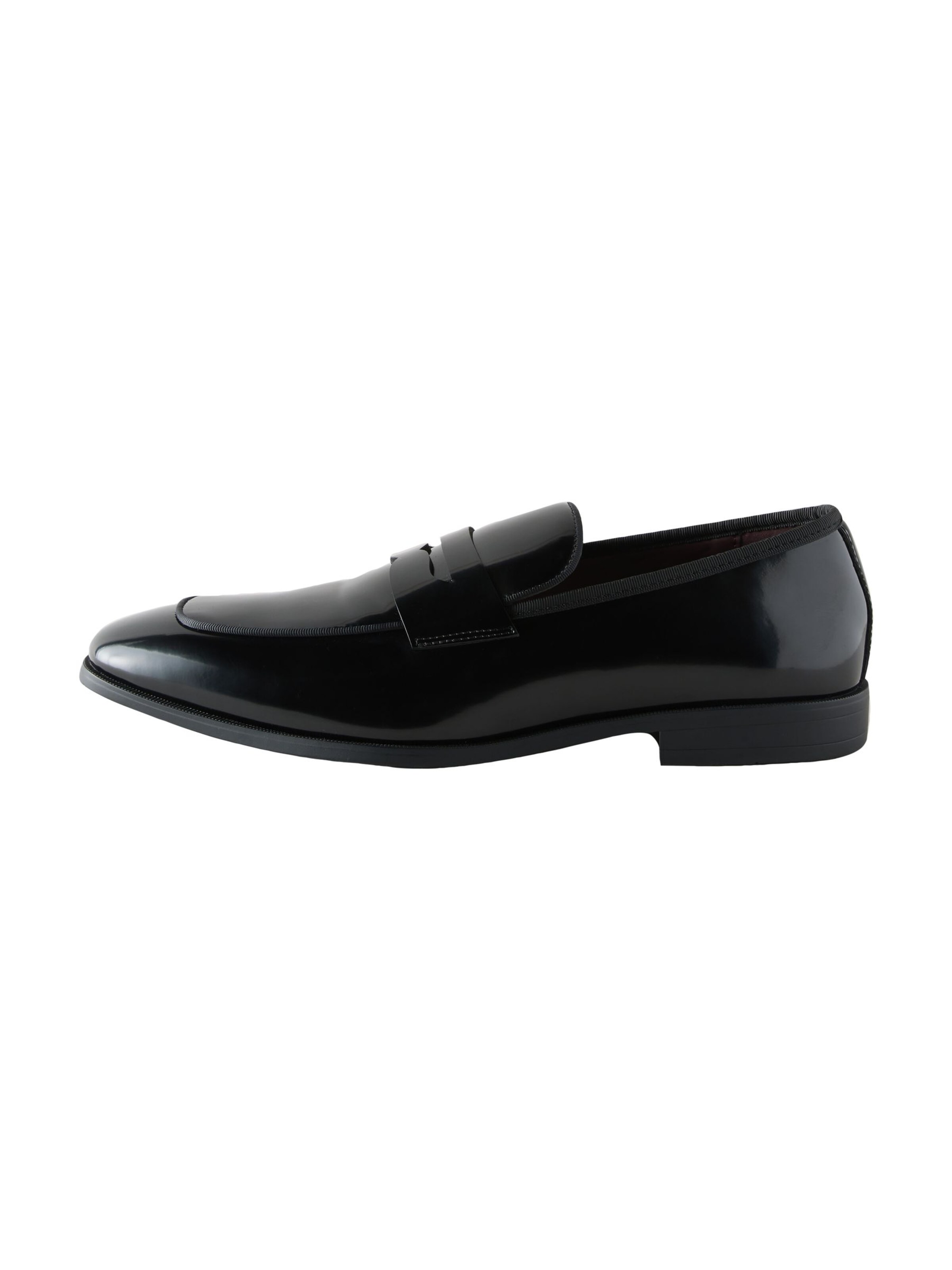 Next Chaussure basse en 40 en noir, Vue avec produit