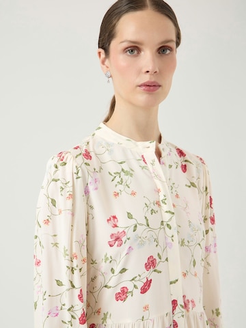 YAS Dress 'YASAsina' in Beige