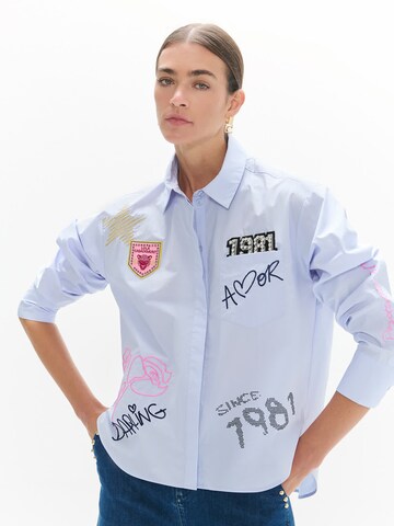 Camicia da donna di Lola Casademunt in blu: frontale