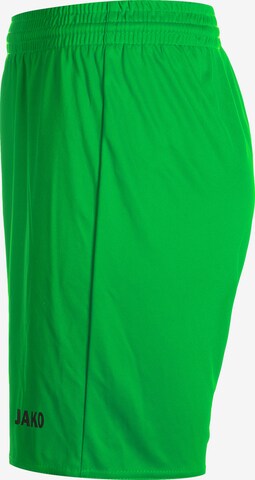 JAKO Regular Sportshorts 'Manchester 2.0' in Grün