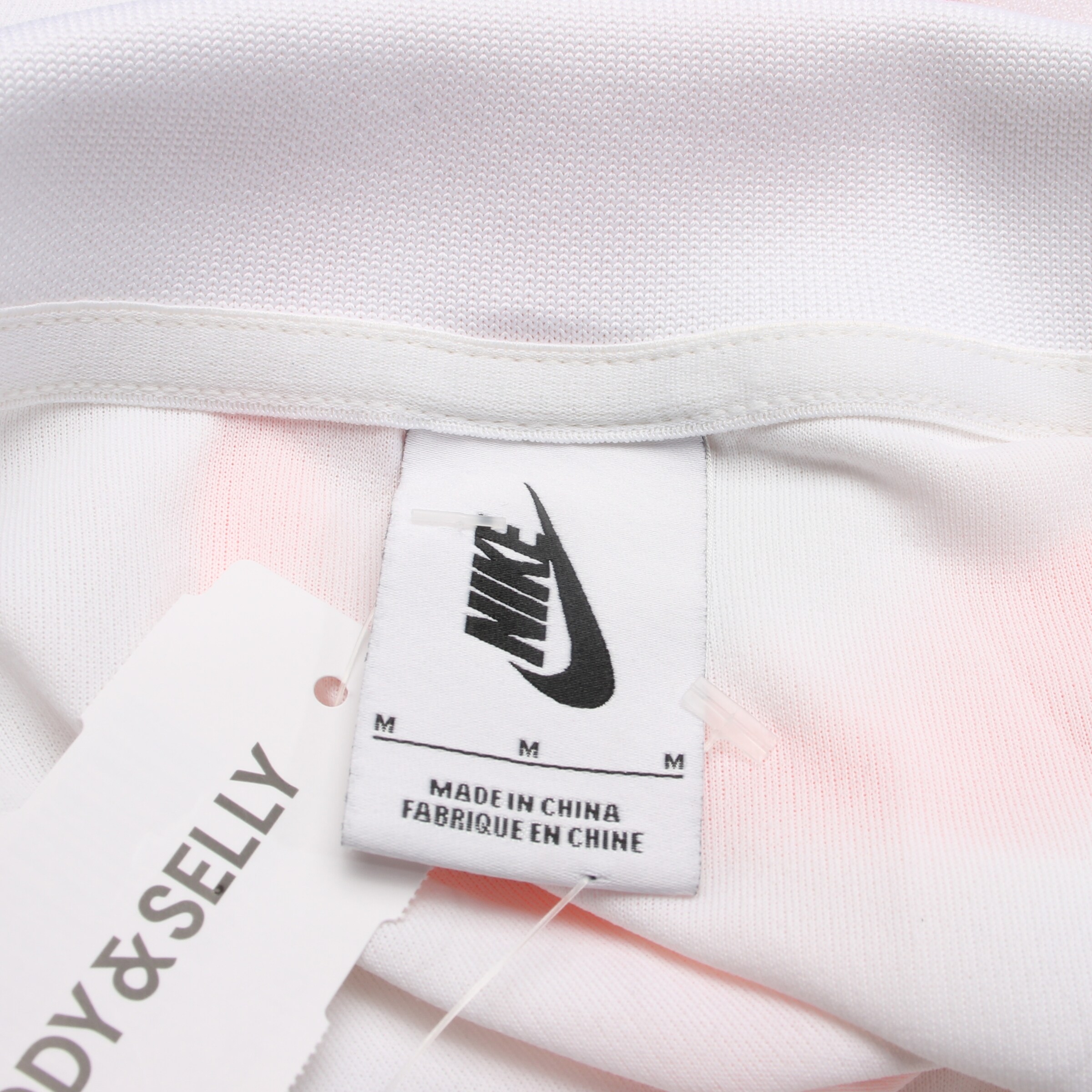 Off-White Button Up Shirt in M in Mixed colors