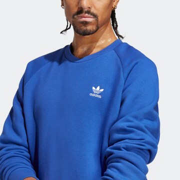 ADIDAS ORIGINALS Sweatshirt 'Trefoil Essentials ' i blå