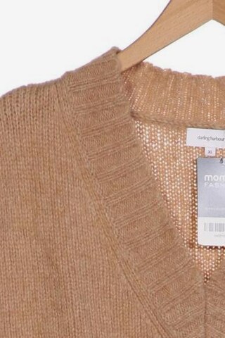 DARLING HARBOUR Sweater & Cardigan in XL in Beige