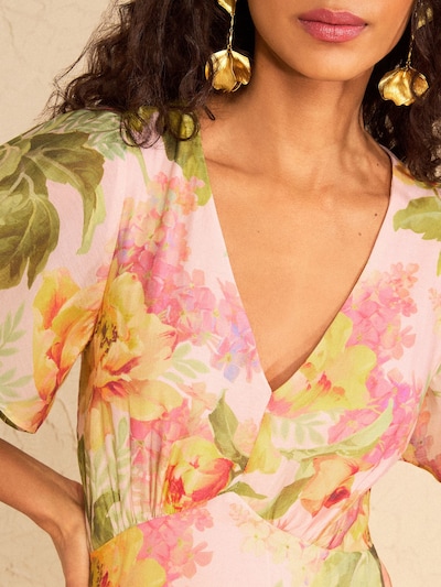 love & roses Robe en 34 en vert clair / rose / rouge, Vue avec produit