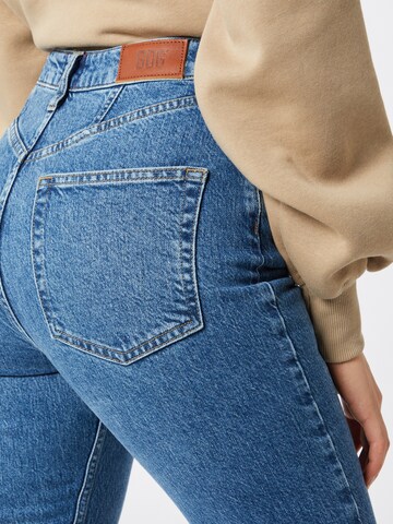 Regular Jean 'Edie' BDG Urban Outfitters en bleu