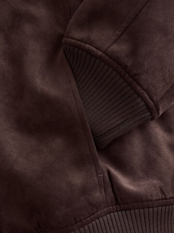 Next - Chaqueta de entretiempo en marrón