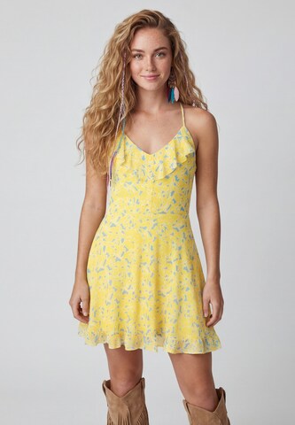 IZIA - Vestido 'Festival Collection' em amarelo: frente