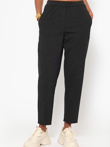 SASSYCLASSY Regular Chinohose‌‌ in Grau