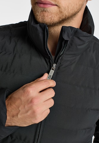 MO Winter Jacket in Black