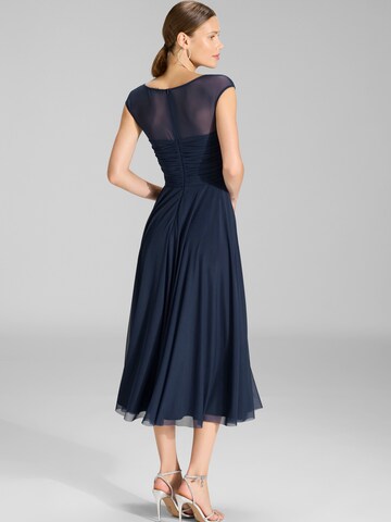 SWING Φόρεμα κοκτέιλ σε μπλε