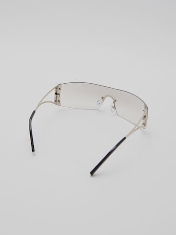 Pull&Bear Sonnenbrille in Grau