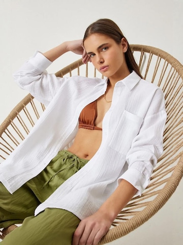 Happiness İstanbul - Camisa em branco