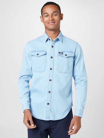 Superdry - Ajuste regular Camisa en azul: frente