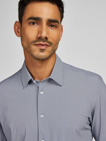 Coupe regular Chemise HECHTER PARIS en bleu