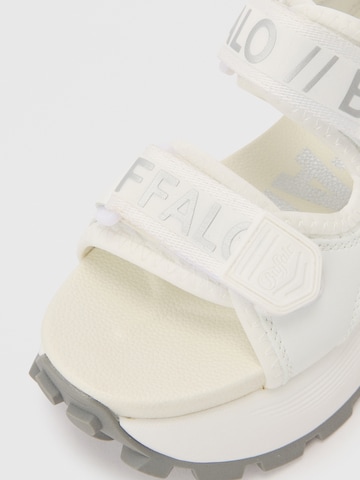 BUFFALO Σανδάλι 'MANHATTEN' σε λευκό