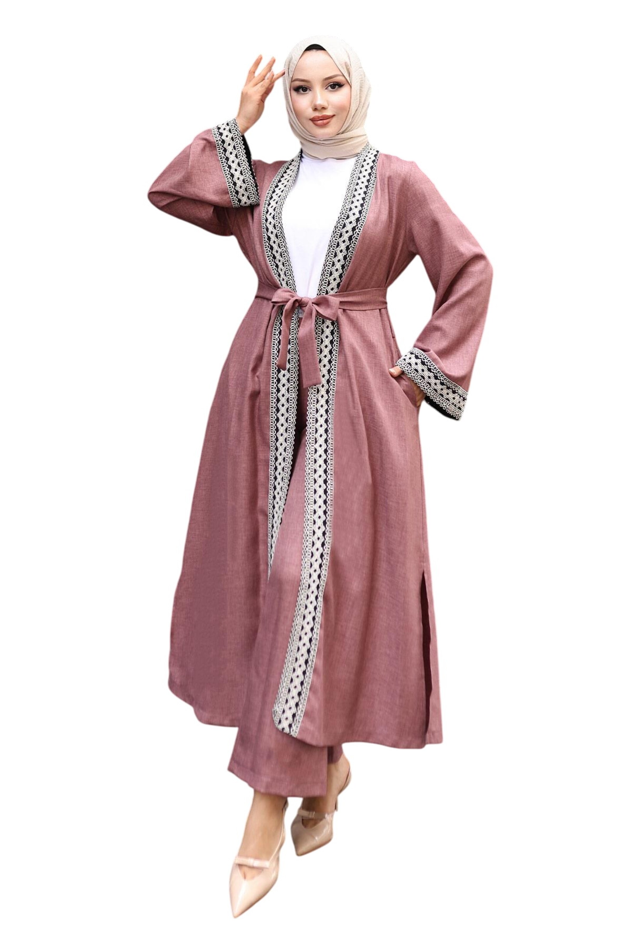 MODAMIHRAM Pantsuit in Pink: front