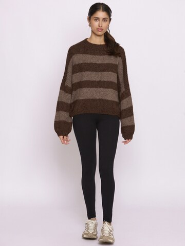 Lilavie Sweater ' Alesaa ' in Brown