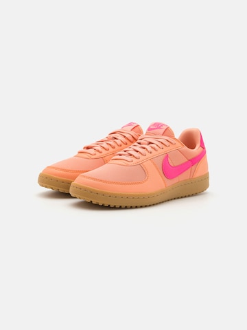 Baskets basses 'FIELD GENERAL' Nike Sportswear en orange
