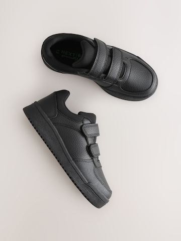 Next Кроссовки в Черный