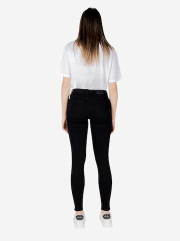 ARMANI EXCHANGE - Skinny Vaquero 'XW000123 AF10866' en negro