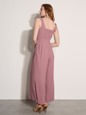 Apricot Crepe Wide-Leg Jumpsuit ' ' in Lila