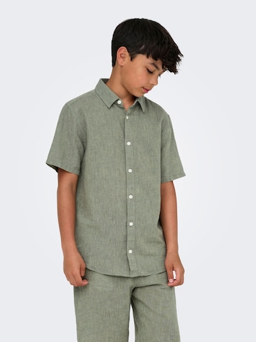 Coupe slim Chemise 'OSJCaiden' Only & Sons Junior en vert : devant